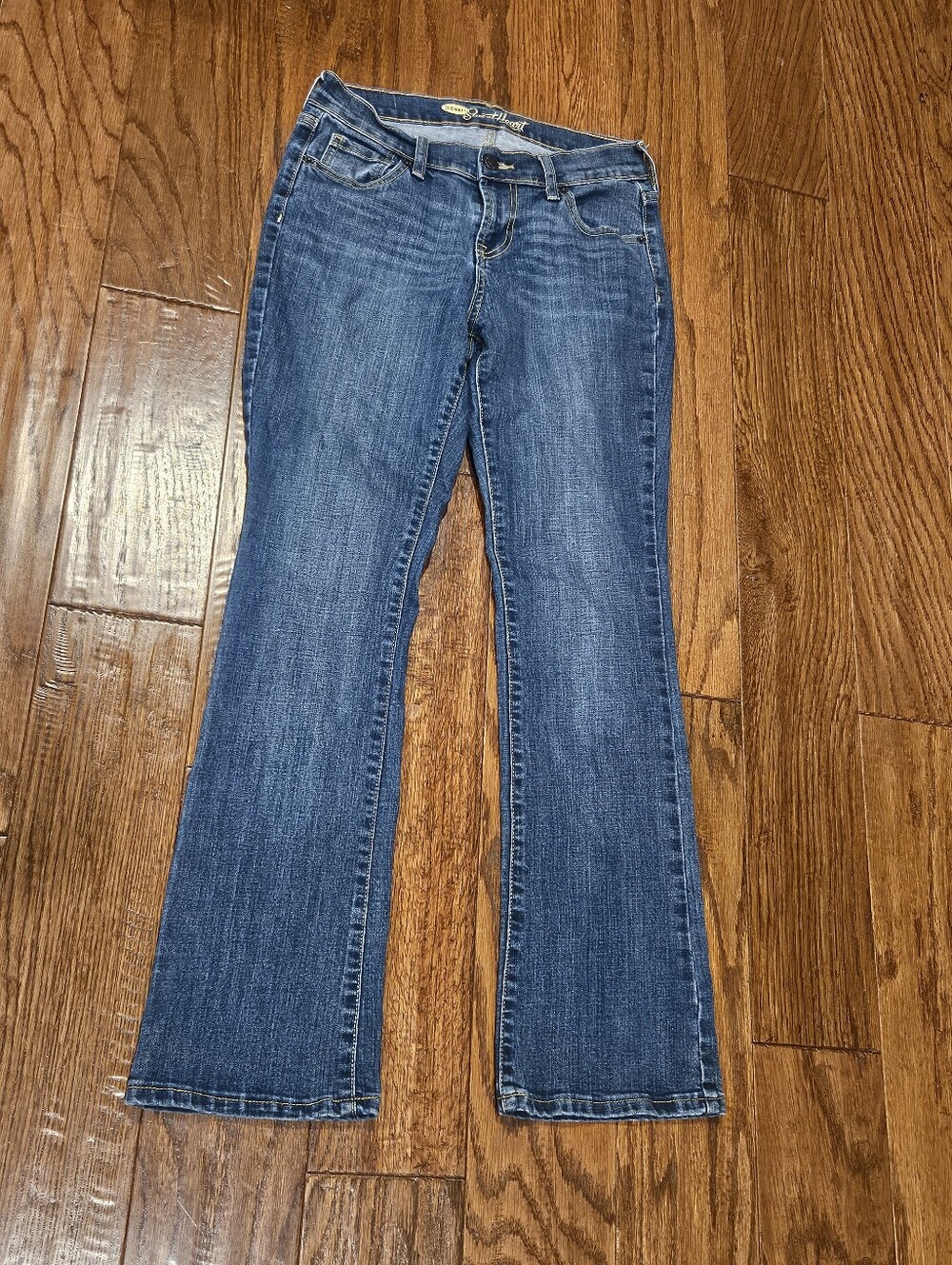 Old Navy Sweetheart Bootcut Denim Jeans - Size 2 Short